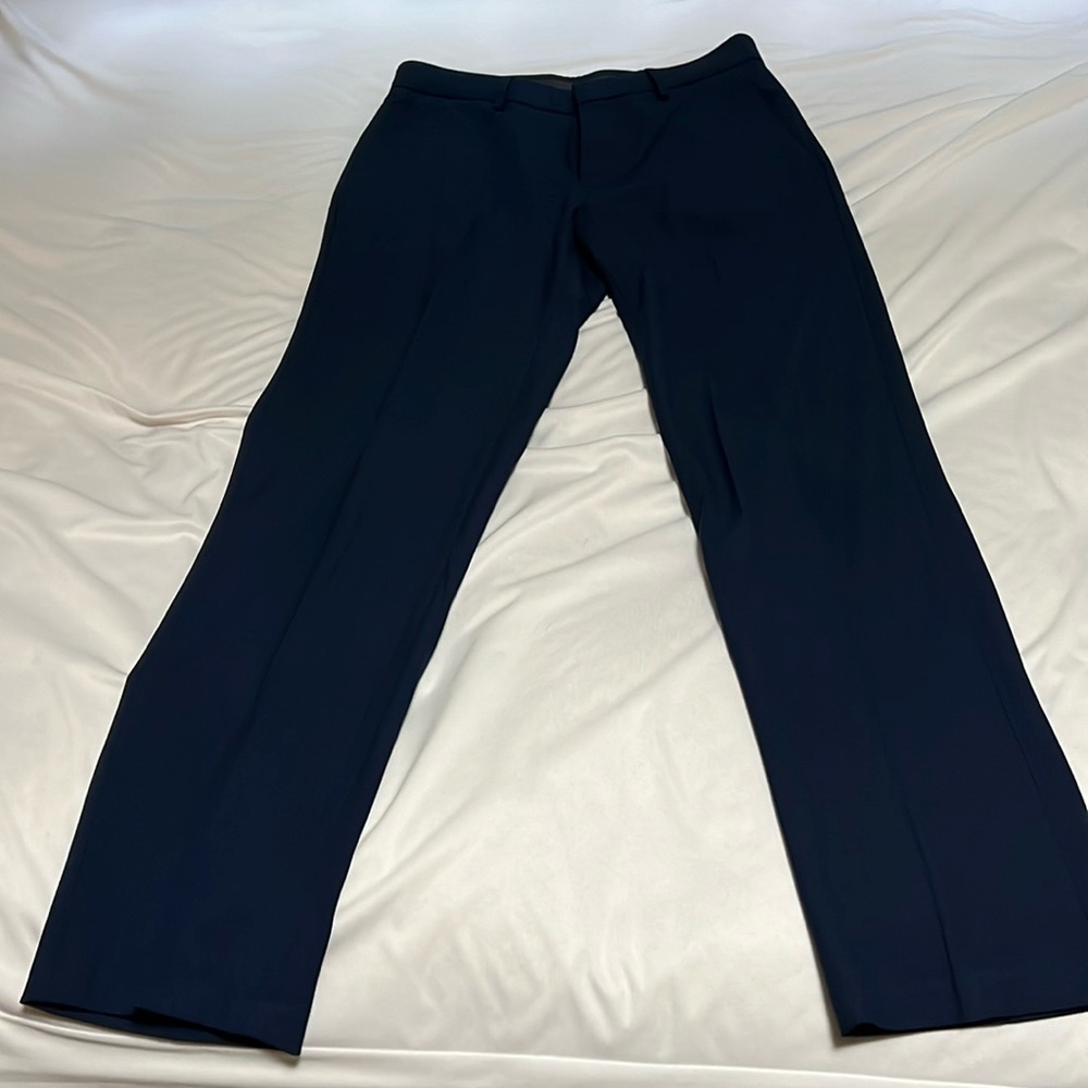 JM Haggar Men’s dress pants size small slim fit (29x30).